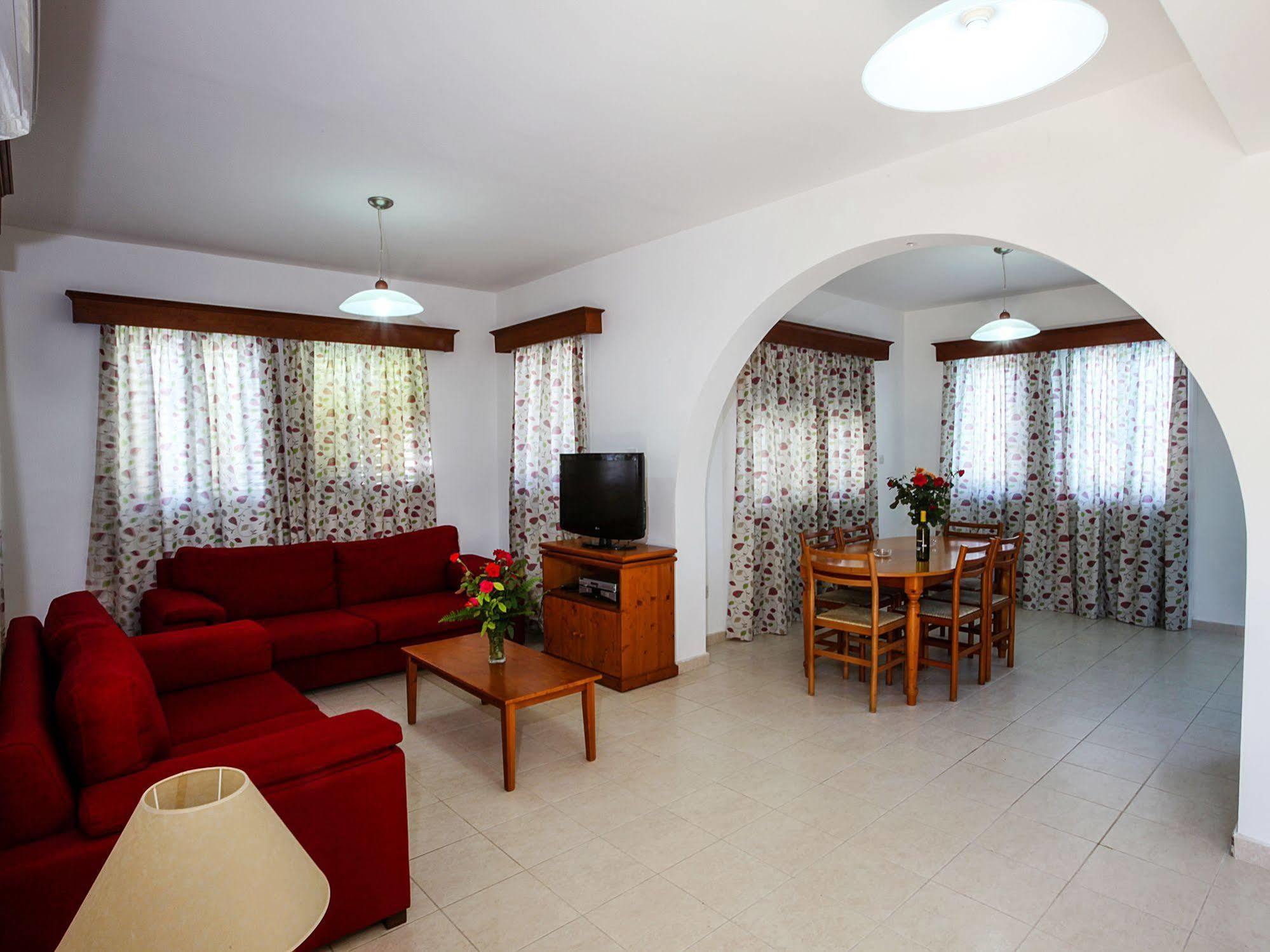 קורל ביי Kotsias Corallia Villas מראה חיצוני תמונה